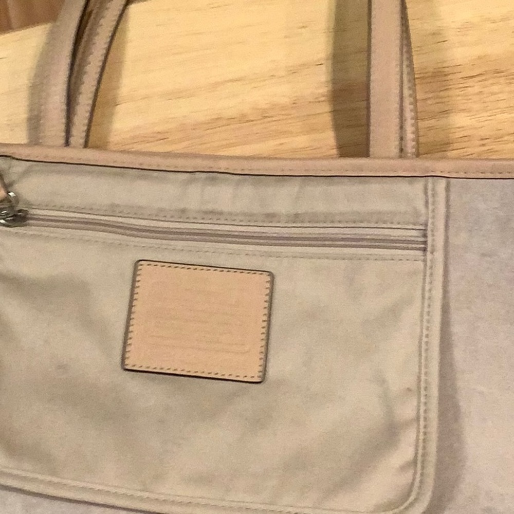 Big Logo Coach Tote - Picture 9 of 12